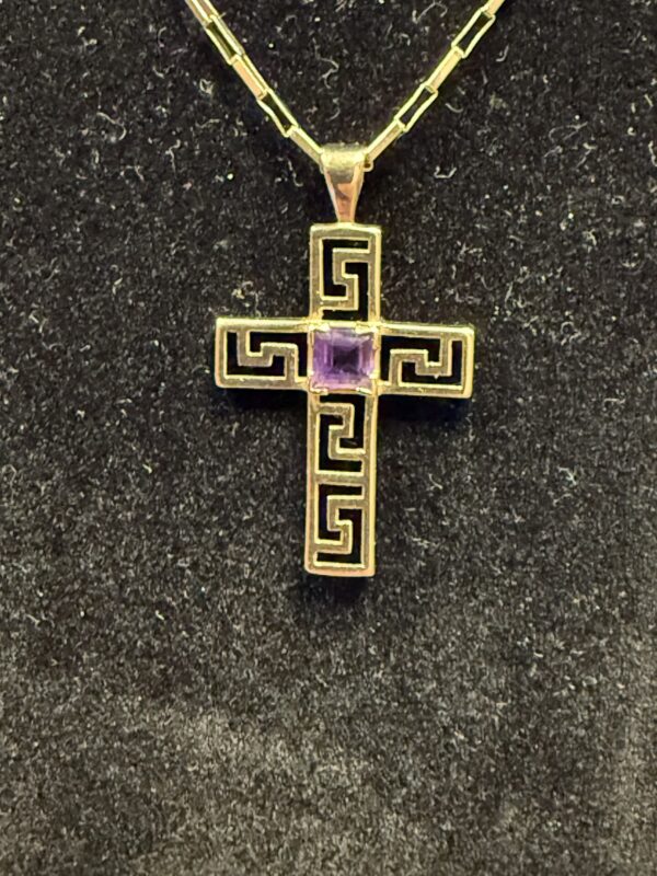 9ct gold chain and amethyst set cross - Image 2