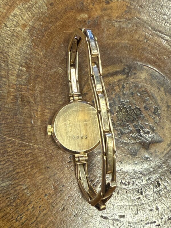 Vintage Ladies everite 9ct gold watch - Image 2