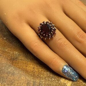 Large 9ct gold  garnet cluster ladies ring