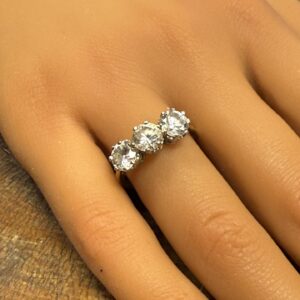 Ladies 9ct gold and cz trilogy