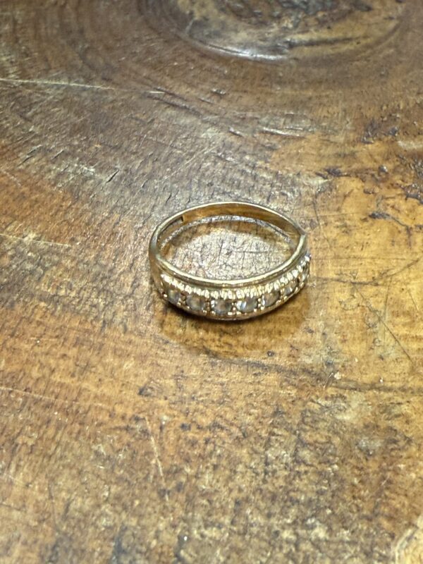 9ct gold Cz set ladies half eternity ring - Image 3