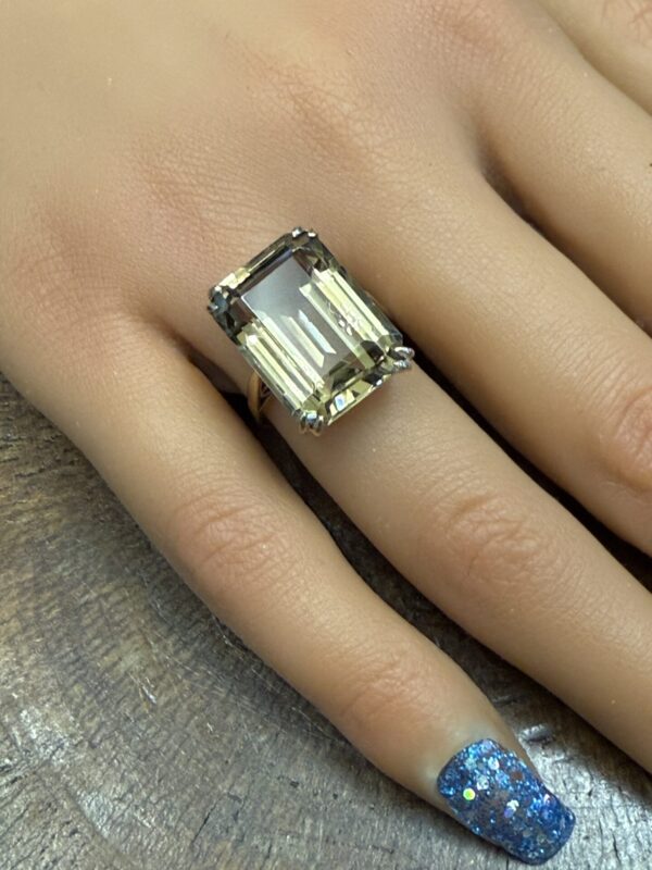 Large 9ct gold ladies citrine dress ring