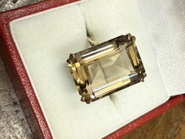 Large 9ct gold ladies citrine dress ring - Image 3
