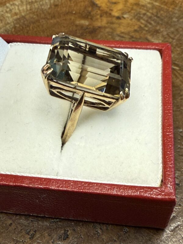 Large 9ct gold ladies citrine dress ring - Image 4