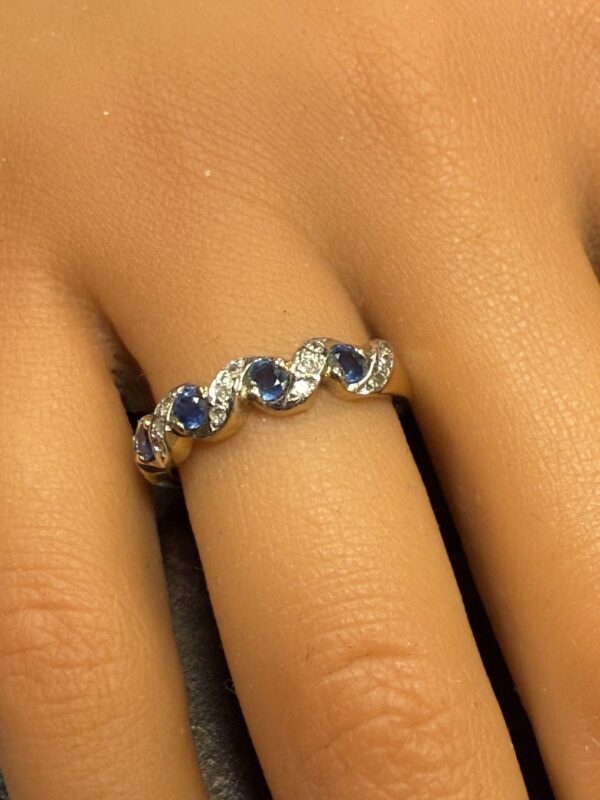 Diamond and sapphire ladies 9ct band
