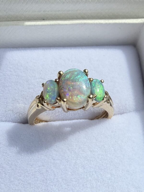 Fire Opal 9ct gold trilogy ring - Image 4