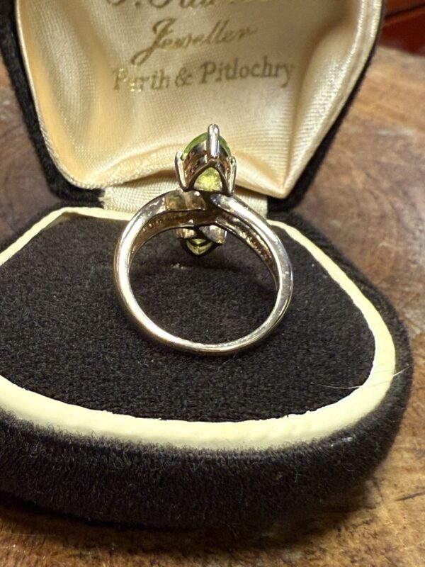 Peridot and diamond ladies 9ct gold ring - Image 6
