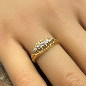 Antique 18ct gold five stone diamond ring