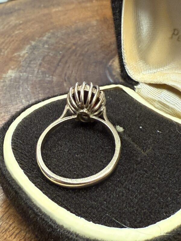 Vintage garnet solitaire 9ct gold ring - Image 6
