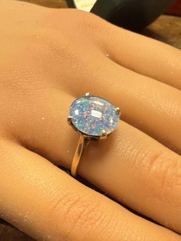 9ct gold black opal ladies ring - Image 2
