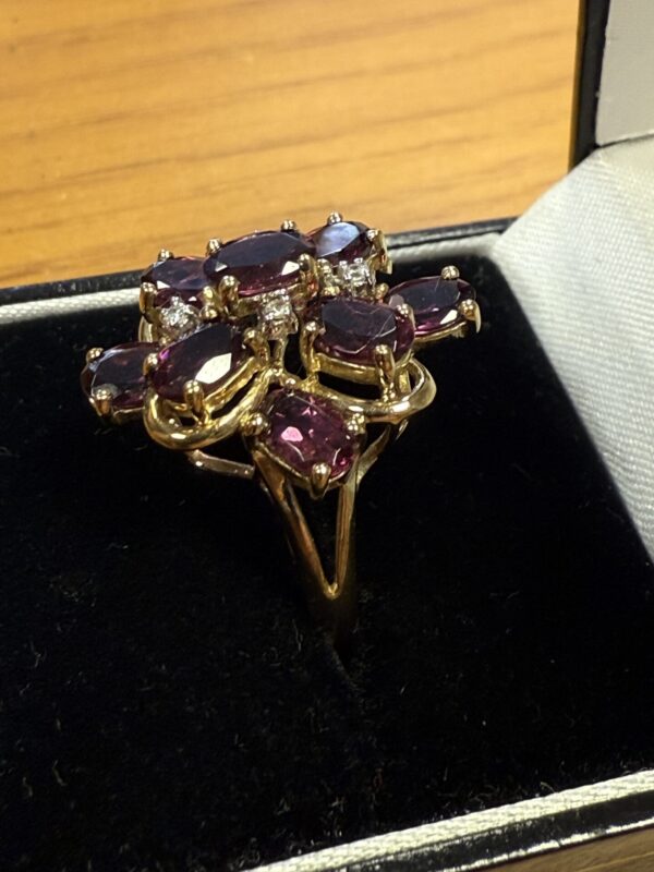 Vintage 9ct gold garnet and diamond dress ring - Image 3