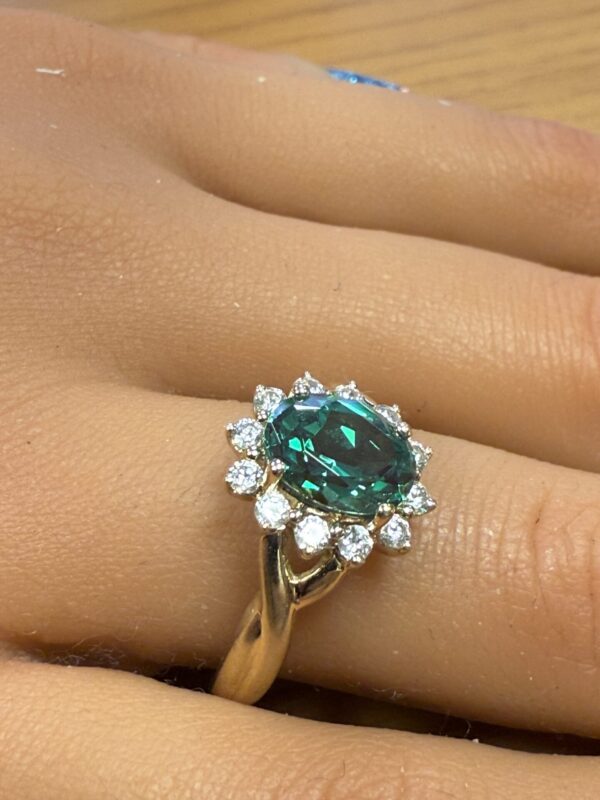 14ct gold gem set ladies ring - Image 2