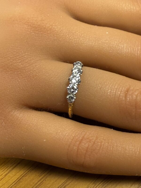 Antique five stone diamond 18ct gold ring - Image 2