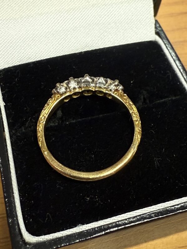 Antique five stone diamond 18ct gold ring - Image 6