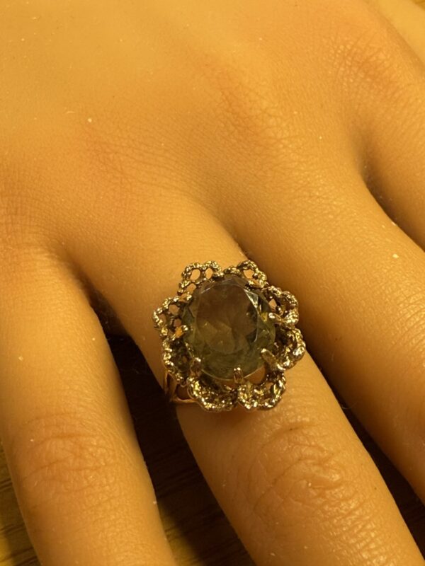 Vintage Smokey quartz ladies ring
