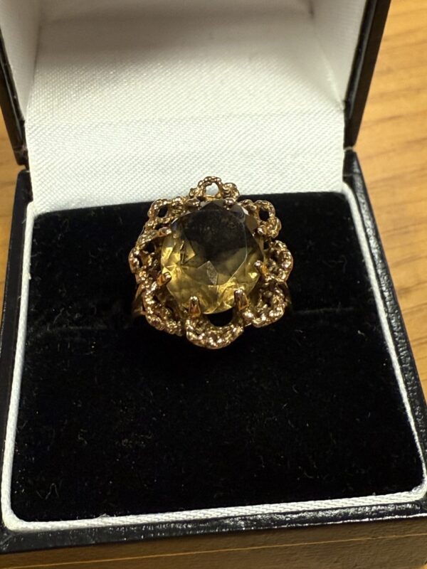 Vintage Smokey quartz ladies ring - Image 3