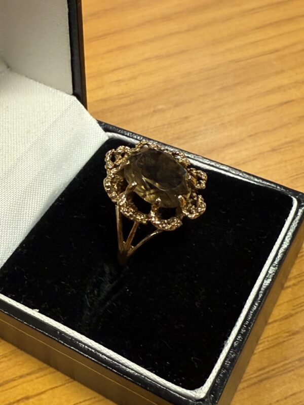 Vintage Smokey quartz ladies ring - Image 4