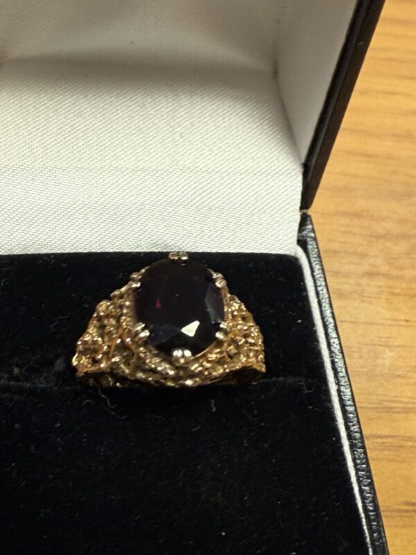 Vintage garnet organic 9ct gold ring - Image 3