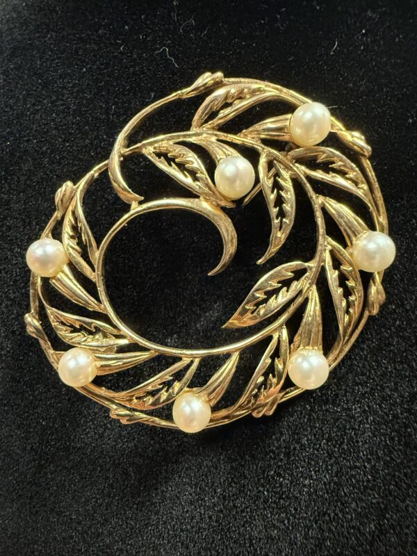 9ct gold and Pearl organic brooch - Image 2