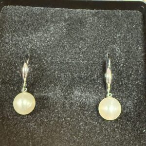 9ct white gold and pearl earrings