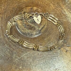 9ct gold vintage gate bracelet