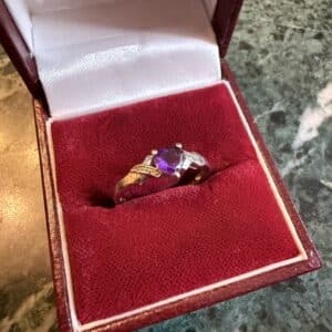 9ct white gold amethyst and diamond ring