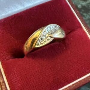 Ladies 9ct gold and diamond band