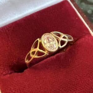 Celtic style 9ct gold ring