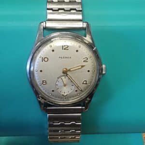 Vintage Peerex Antimagnetic Mechanical Watch