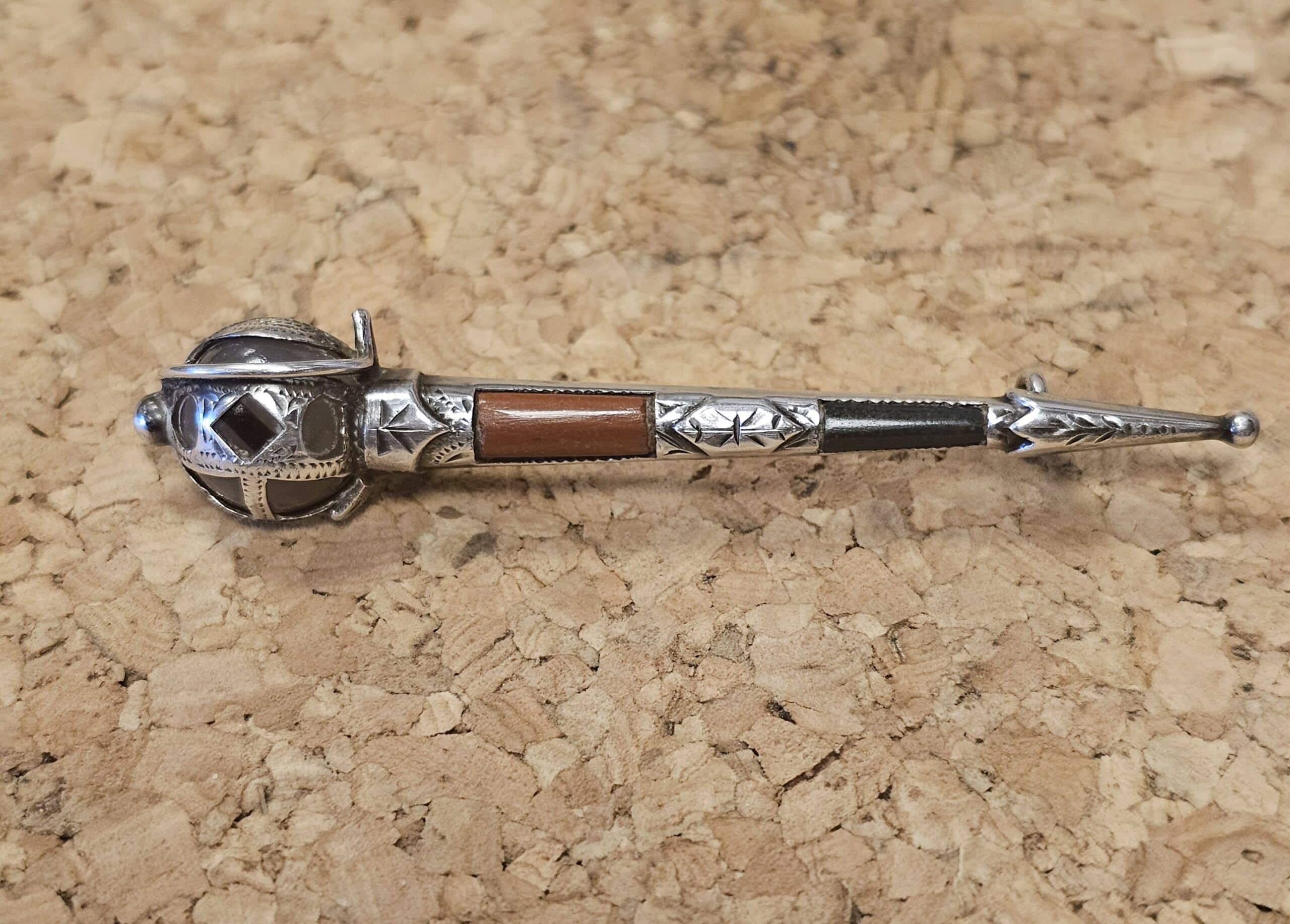Scottish Dirk Pebble Brooch