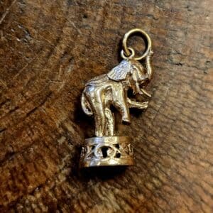 Vintage 9ct Yellow Gold Elephant Charm / Pendant